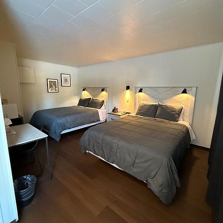 New Country Motel Swan River 외부 사진