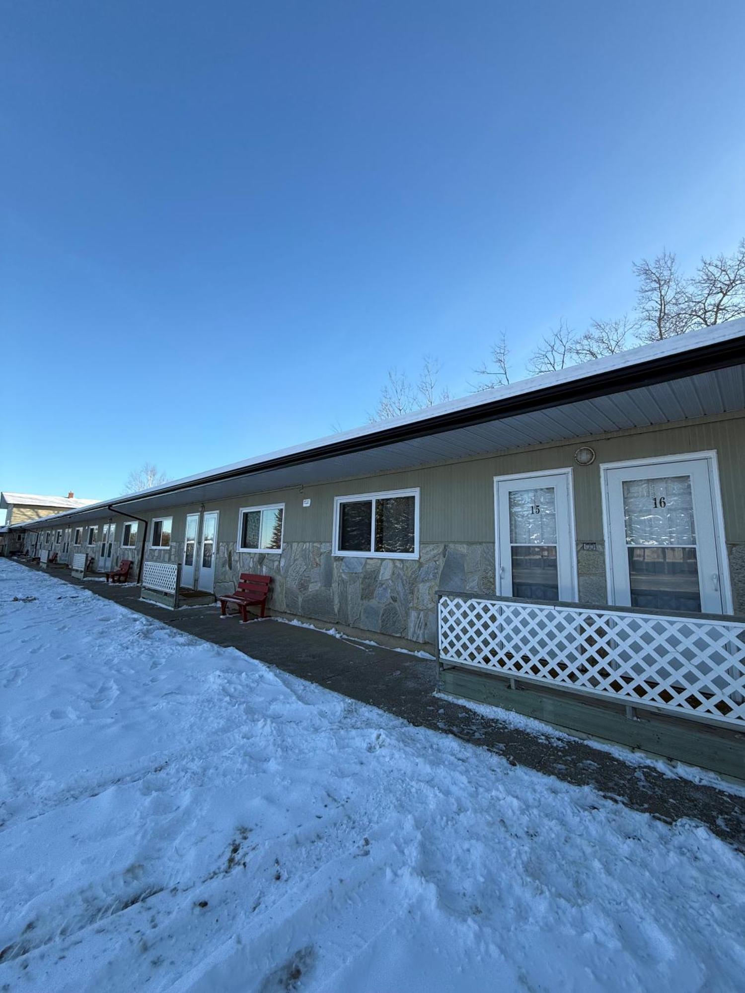 New Country Motel Swan River 외부 사진